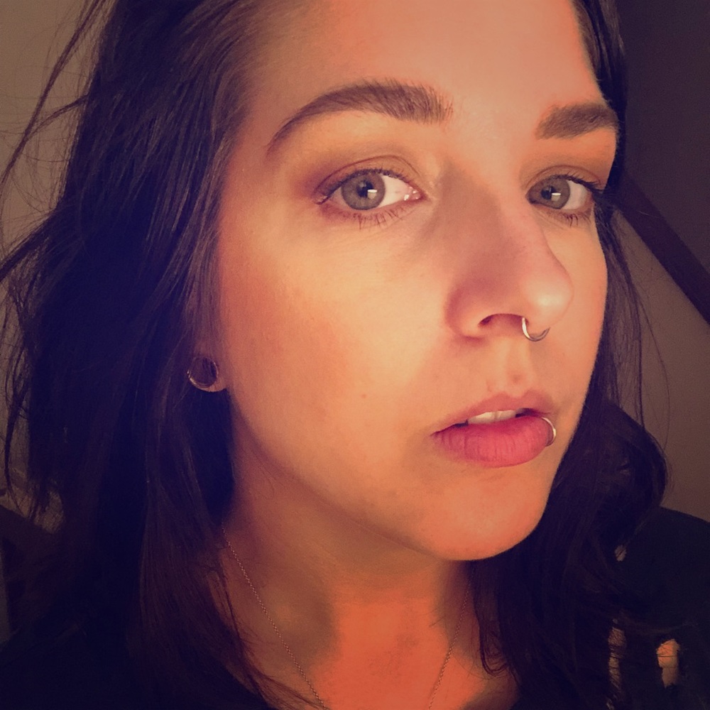 Meet your Posher, Nina